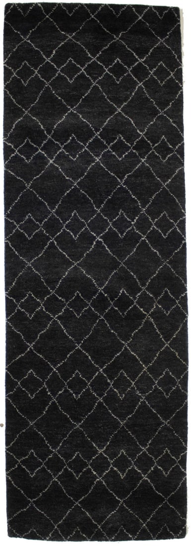 Charcoal Geometric Modern 3X8 Moroccan Style Oriental Runner Rug: Title:Charcoal Geometric Modern 3X8 Moroccan Style Oriental Runner Rug Description:Hand Knotted 3X8 charcoal Oriental runner made with natural dyes (fine wool pile and cotton foundation), superior kno