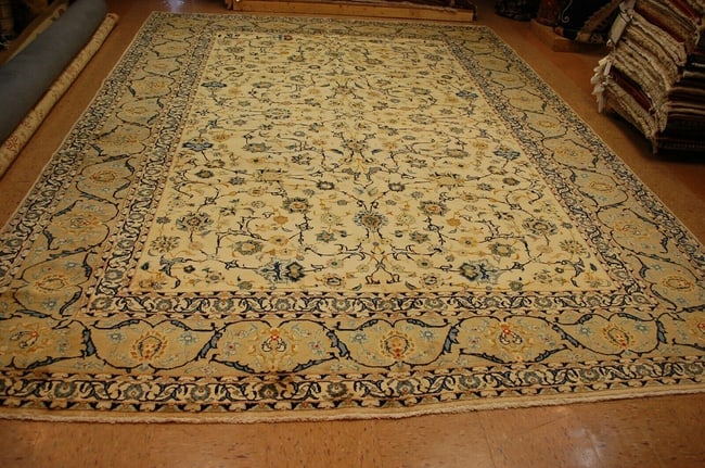 PERSIAN KESHAN RUG 9.8x13.7: Title: PERSIAN KESHAN RUG 9.8x13.7 Description:ANTIQUE ELEGANT ROOM SIZE AUTHENTIC PERSIAN KASHAN or KESHAN RUG circa 1940s..HIGH KPSI..THIS IS AN INSPIRING BEAUTY...with an exact size of 9' 8" x 13' 