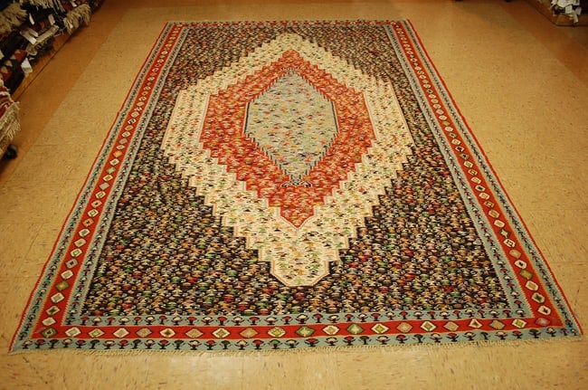 Persian KILIM RUG 6'6" x 9'8": Title: Persian KILIM RUG 6'6" x 9'8" Description:OLD,ANTIQUE HIGHLY DETAILED VERY FINE Persian SENNAH KILIM also known as Flat woven ORIENTAL rug...........with exact size of 6'6" x 9'8" Detailed Allo