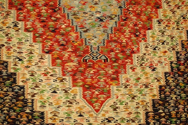 Persian KILIM RUG 6'6" x 9'8" - 7