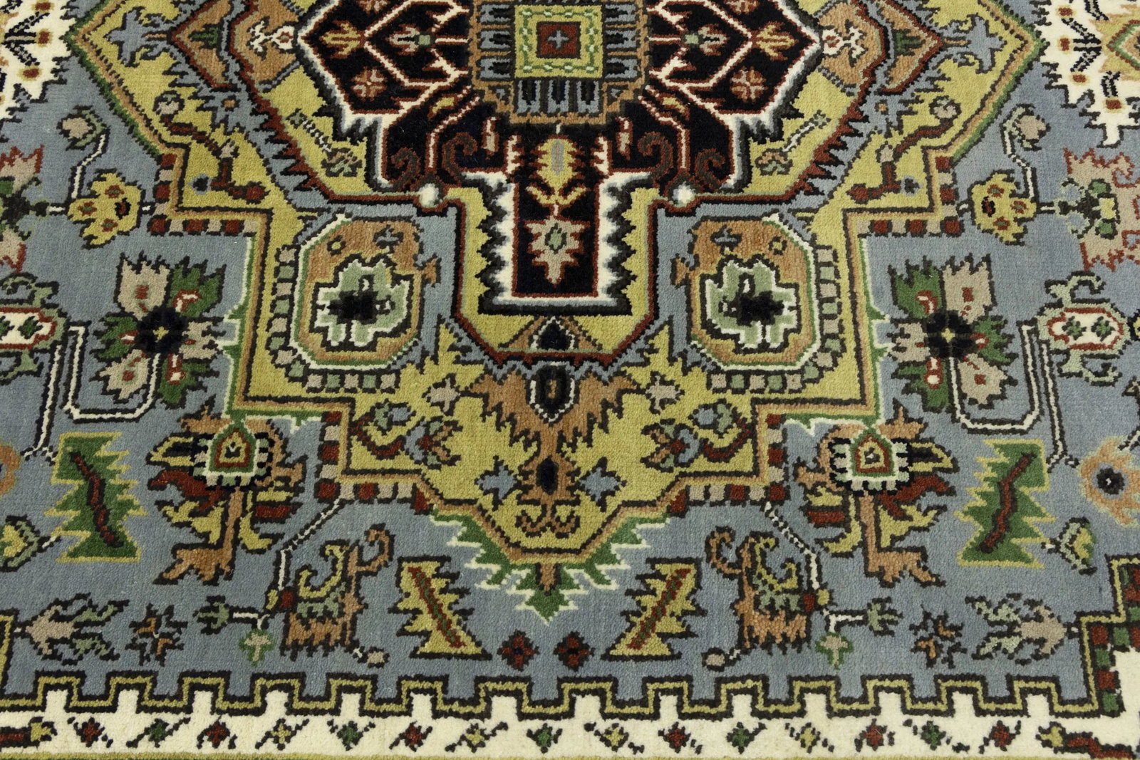 Light Gray Geometric 8X10 Heriz Serapi Oriental Rug - 11