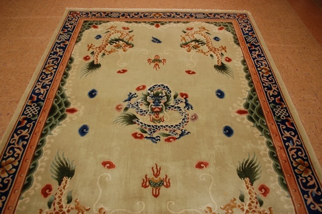 CHINESE NICHOLS RUG 5'10" x 8'10" - 2