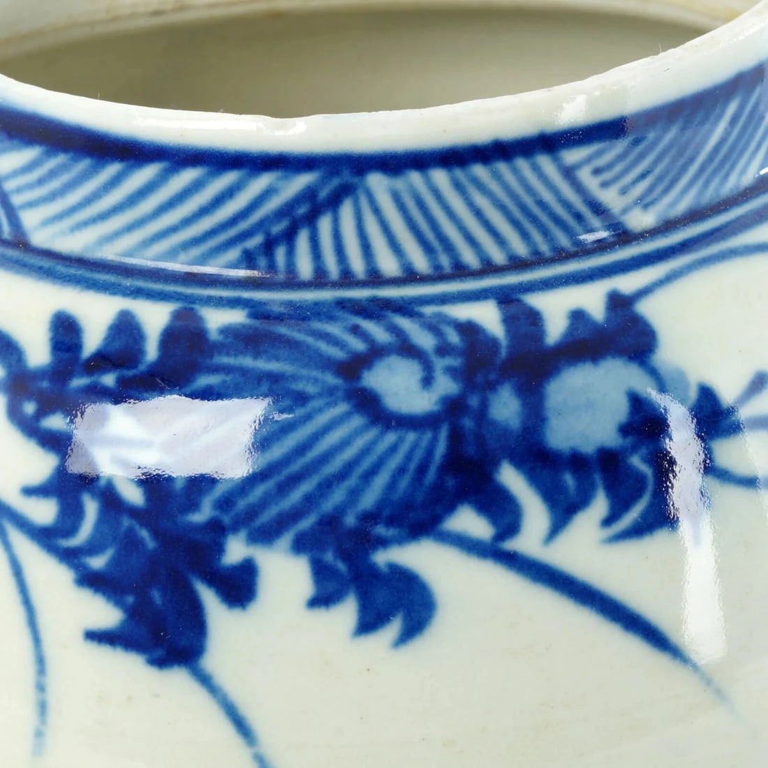 Large Chinese Floral Tea Pot C. 1900 - 10