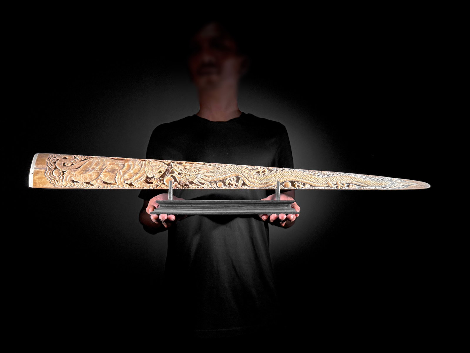A stunning carved swordfish rostrum - Tiger dragon carving: Title: A stunning carved swordfish rostrum - Tiger dragon carving Maker:Unknown Origin: Indonesia Date/Period:2026 Materials:Xiphias Gladius, Bone, wood Dimensions:Length: 89 cm / 35 inches Descriptio