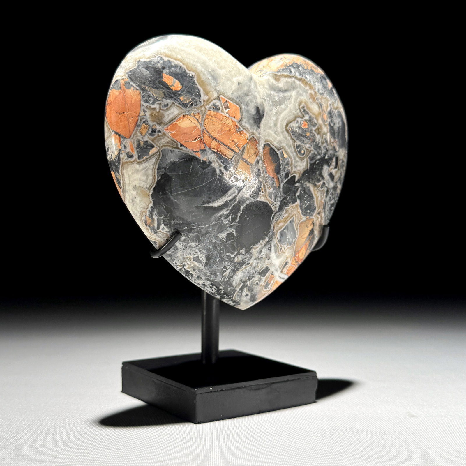 Stunning set of a crystalized Maligano Jasper heart and sphere with stands - 4