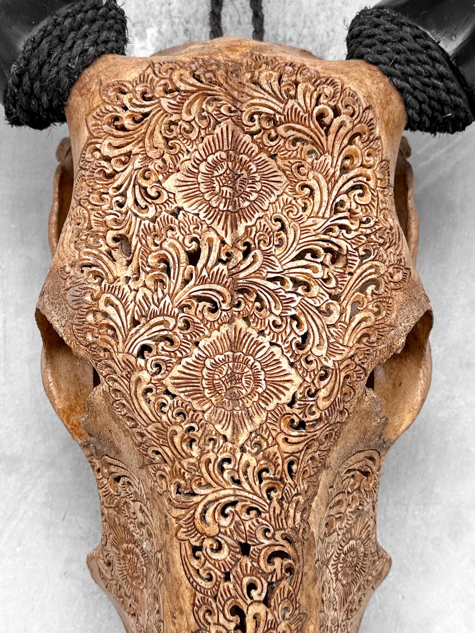 Brown cow skull - Traditional Balinese motif - 3