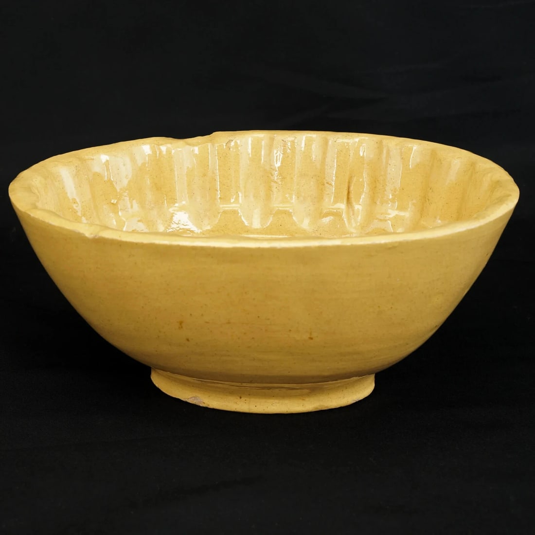 Yellowware Food Mold Corn Design Circa 1900 - 4