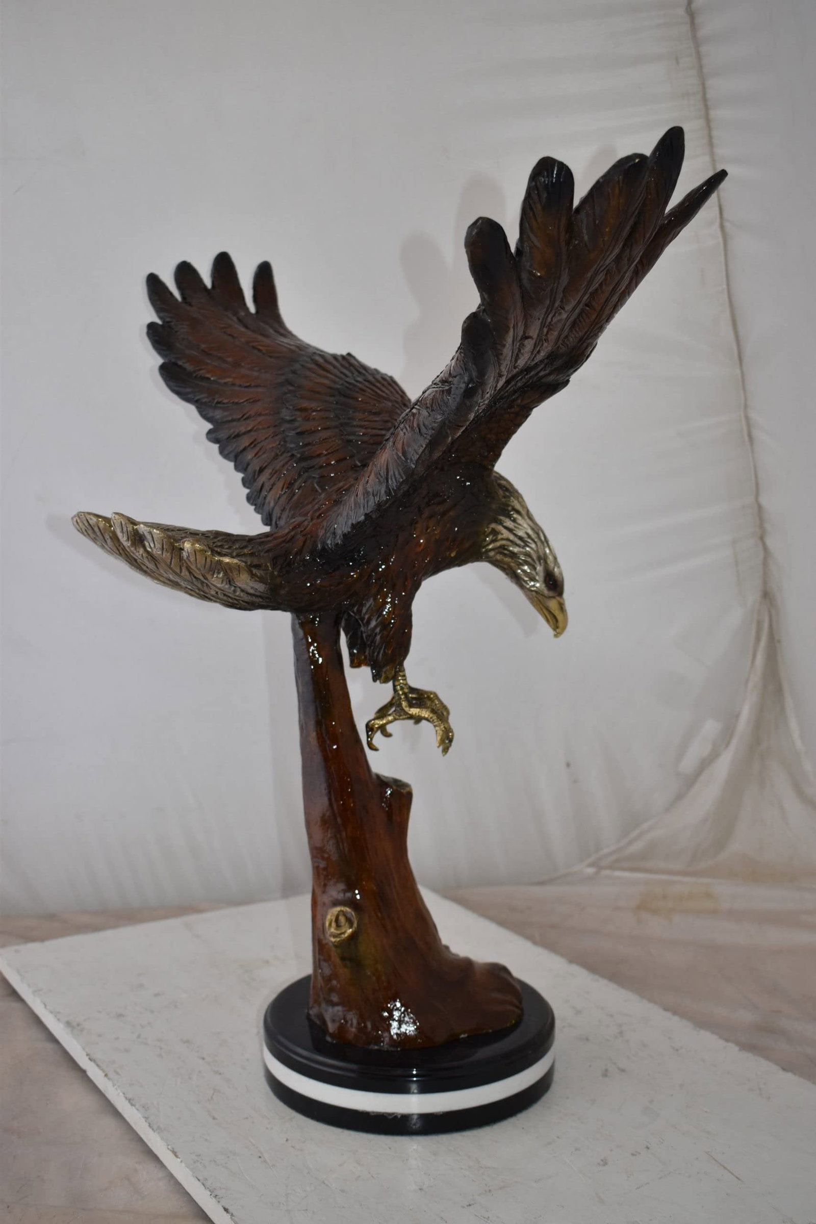 Eagle Flying and Looking Down for Prey Bronze Statue Size: 29" x 17" x 28"H - 6