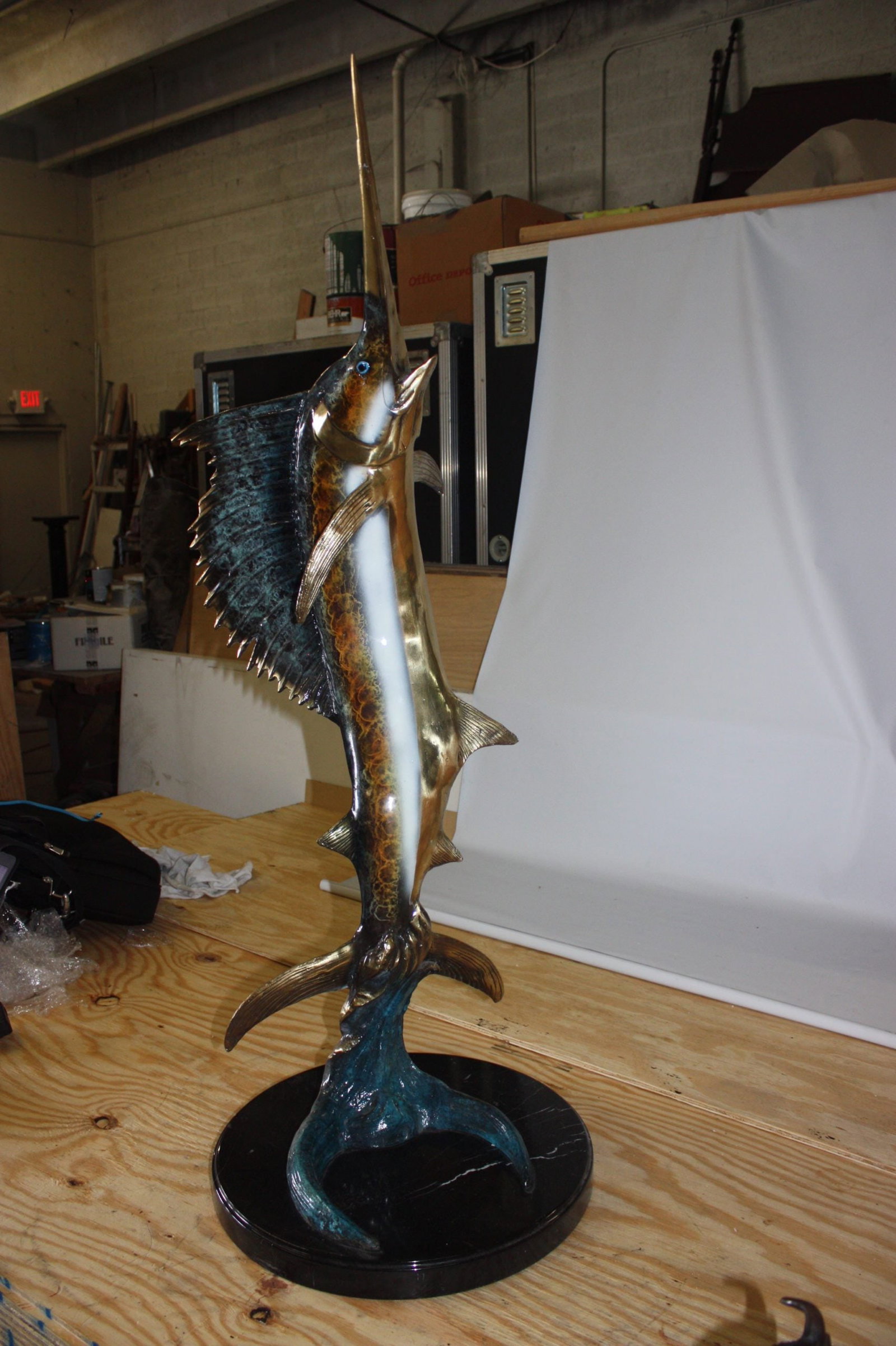 One sailfish on a marble - Bronze Statue - Size: 17"L x 17"W x 46"H. - 14