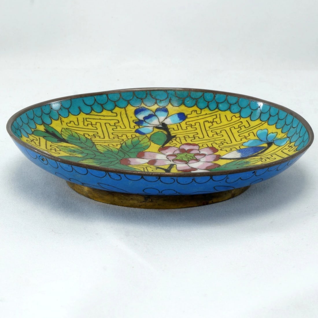 Small 1920s Chinese Copper Cloisonne Dish - 7