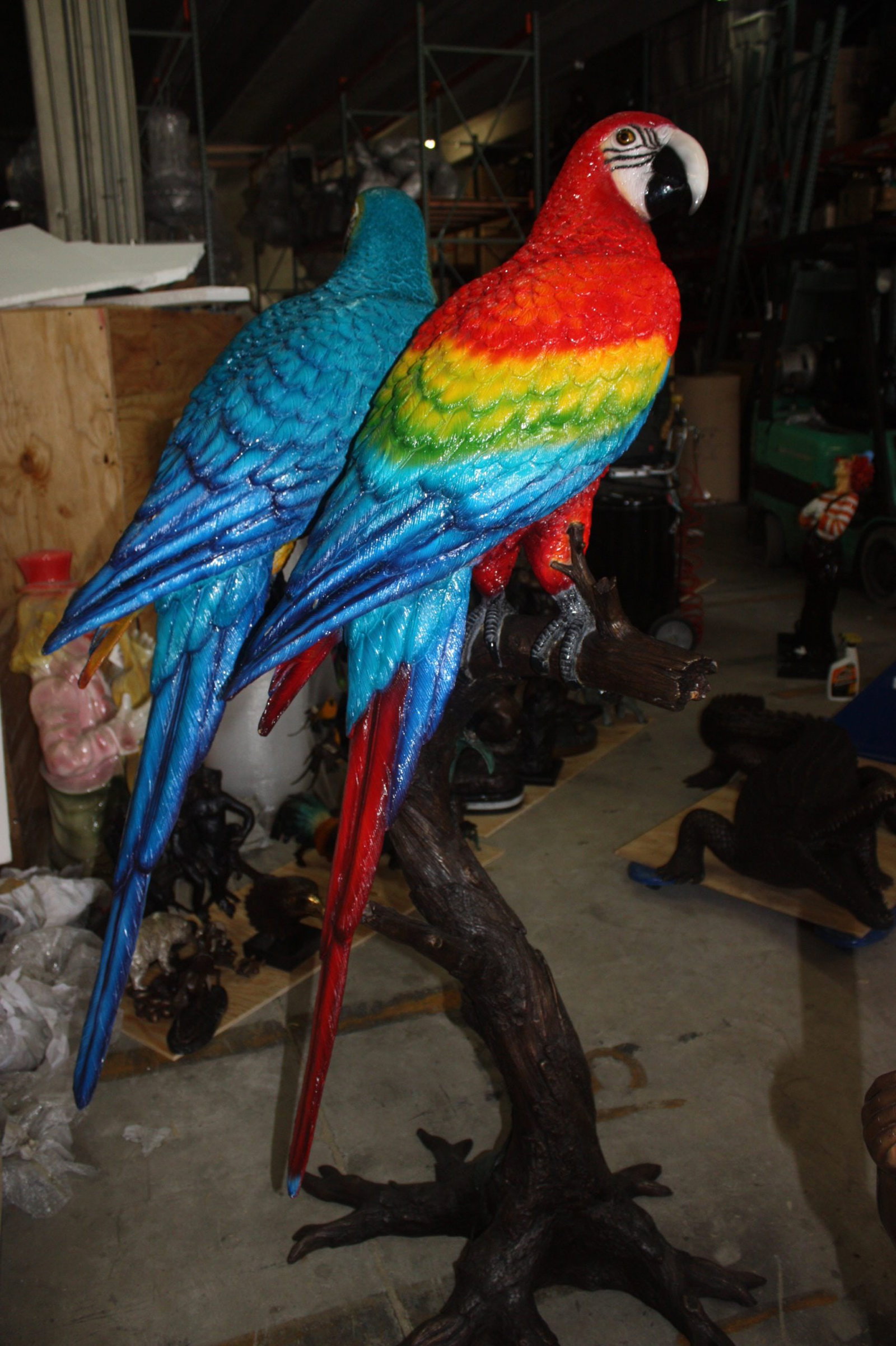 Two Large Parrots On A Tree | Bronze Statue - 7