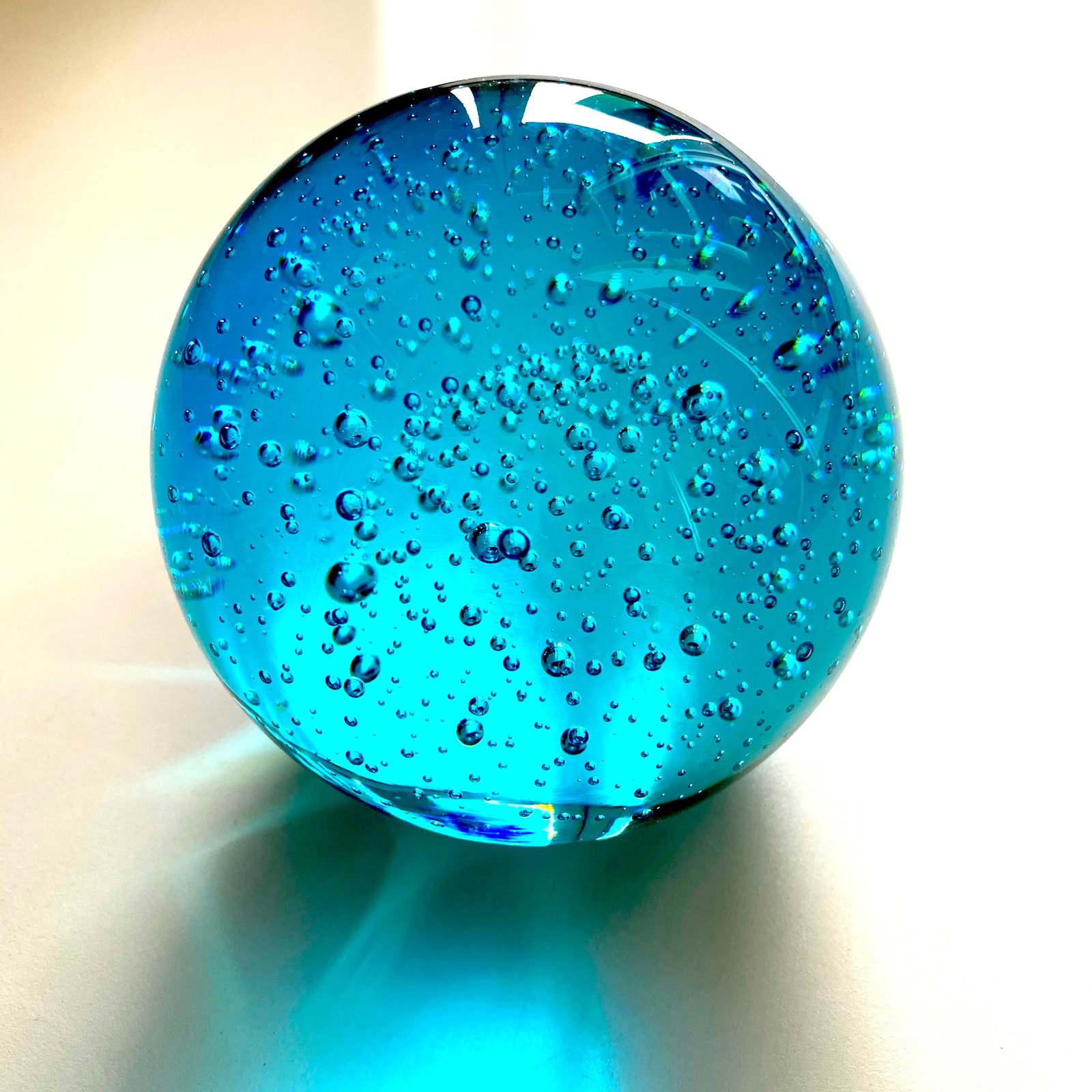 Blown Glass Ball: Title: Blown Glass Ball Maker:Unknown Origin: Unknown Date/Period:Unknown Materials:Glass Size:Size: 9.5 cm Description:Blown Glass BallSize: 9.5 cmWeight: 1200 g (please see photos as the part of