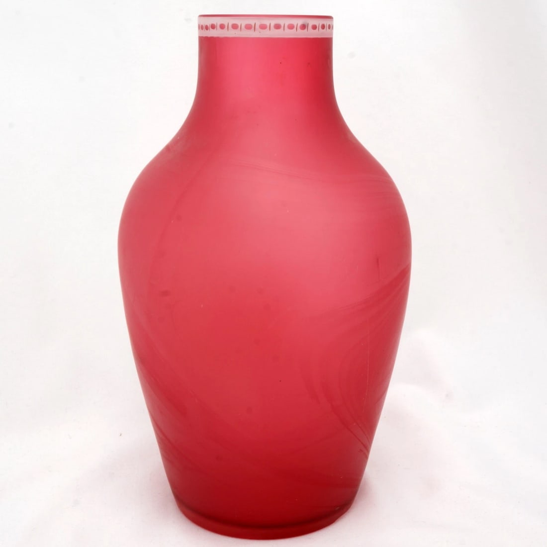 19th C Thomas Webb Cameo Glass Vase - 7