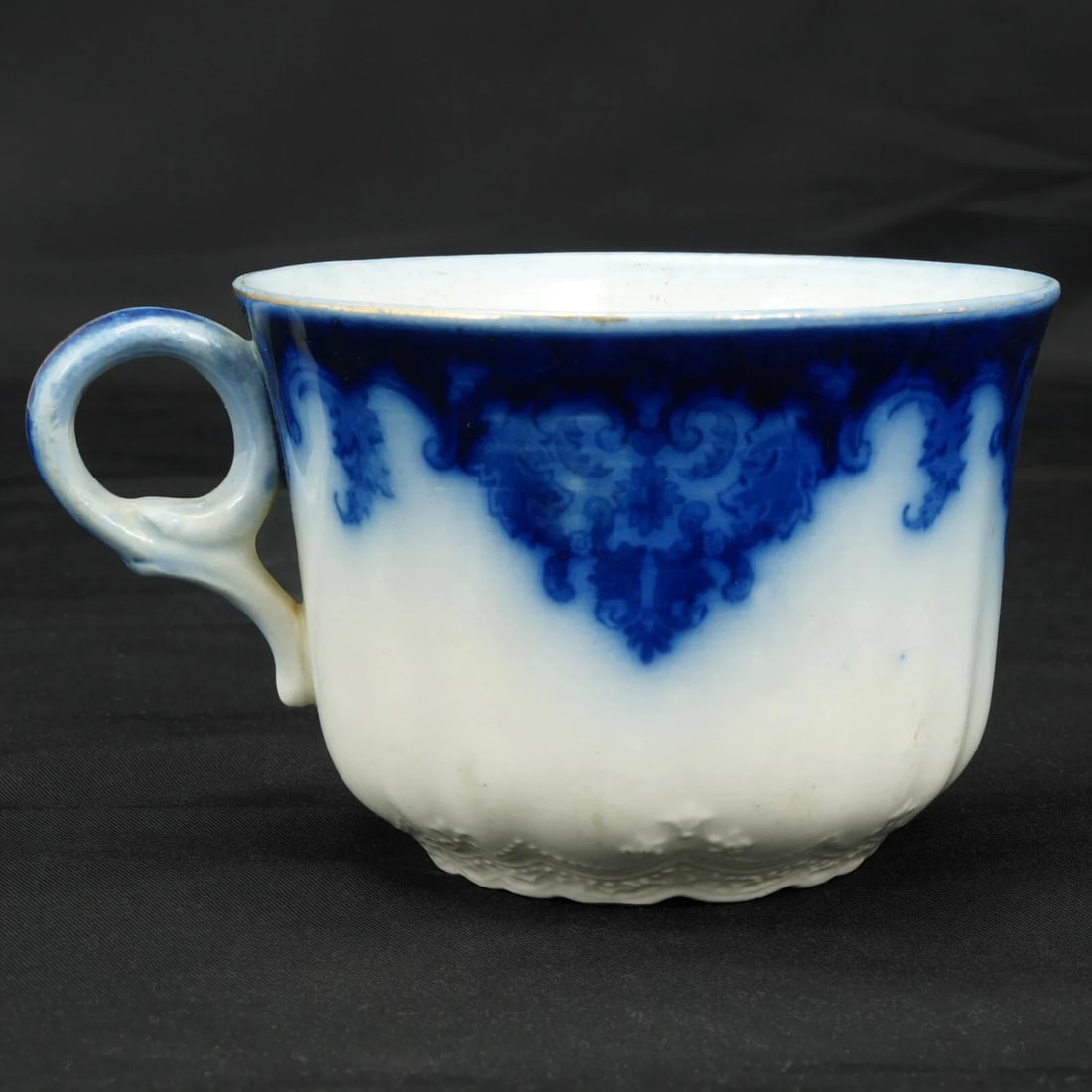 19th C English Flow Blue Teacup and Saucer - 5
