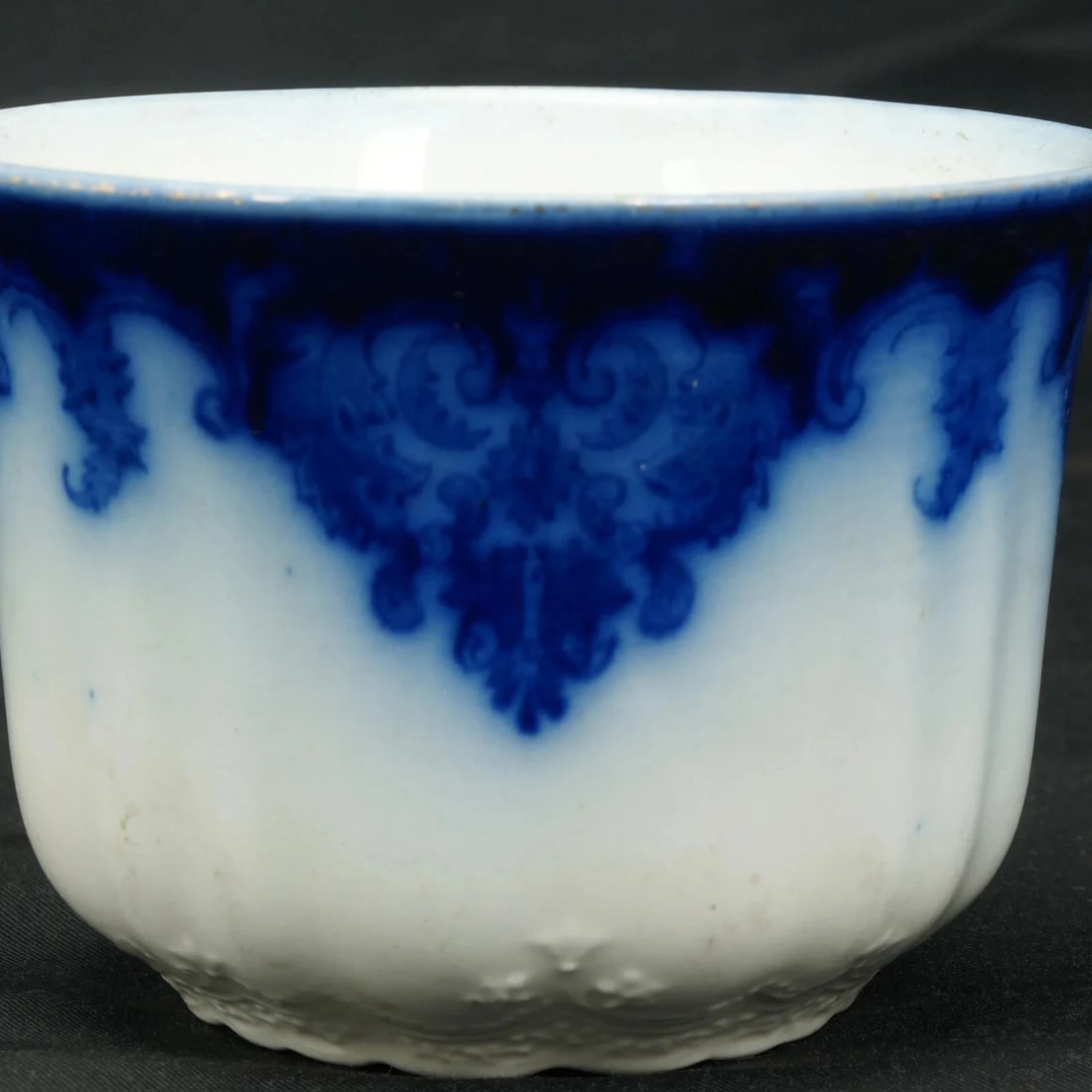 19th C English Flow Blue Teacup and Saucer - 6