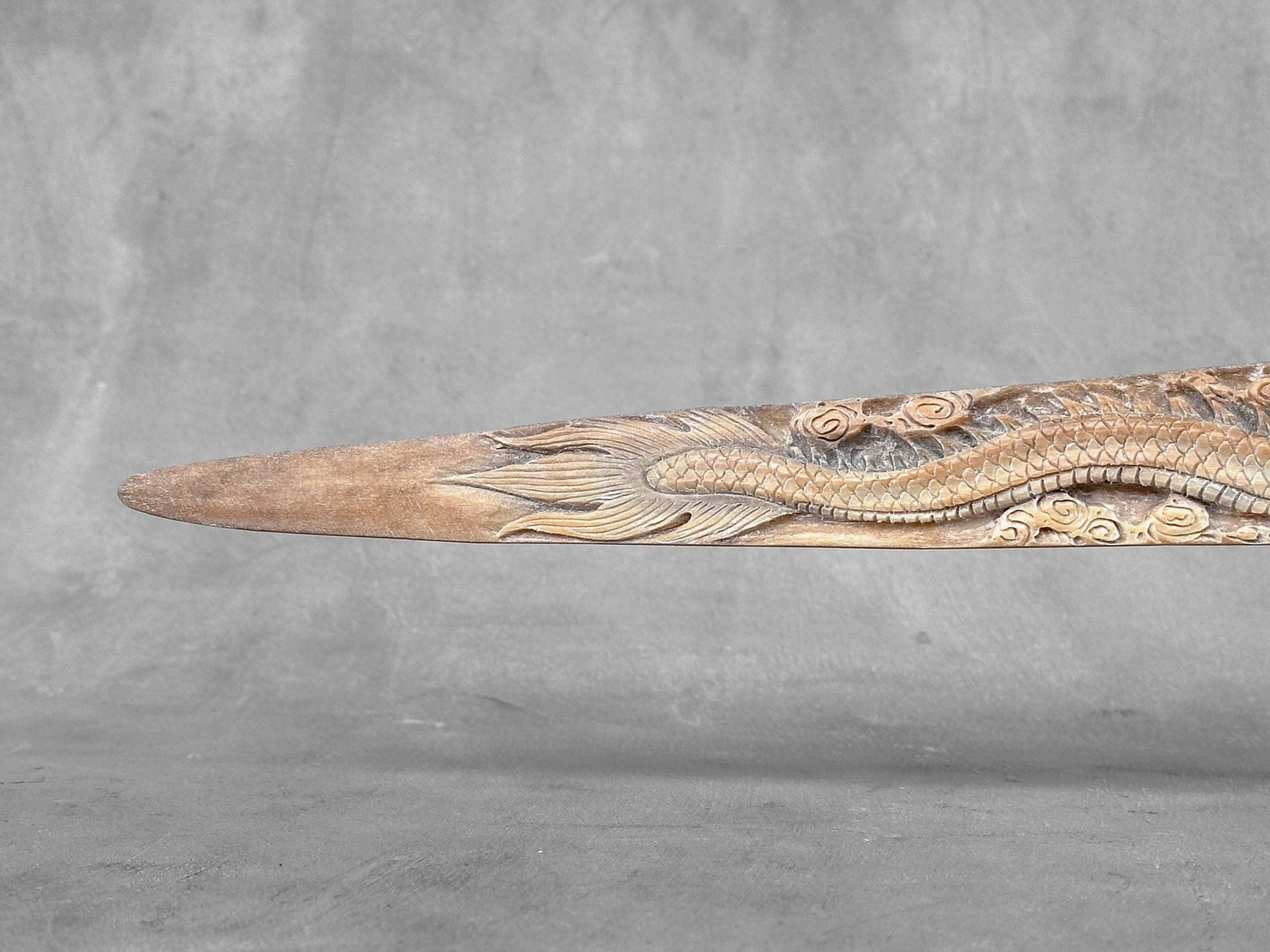 Impressive engraved swordfish rostrum - Dragon Phoenix motif - 5