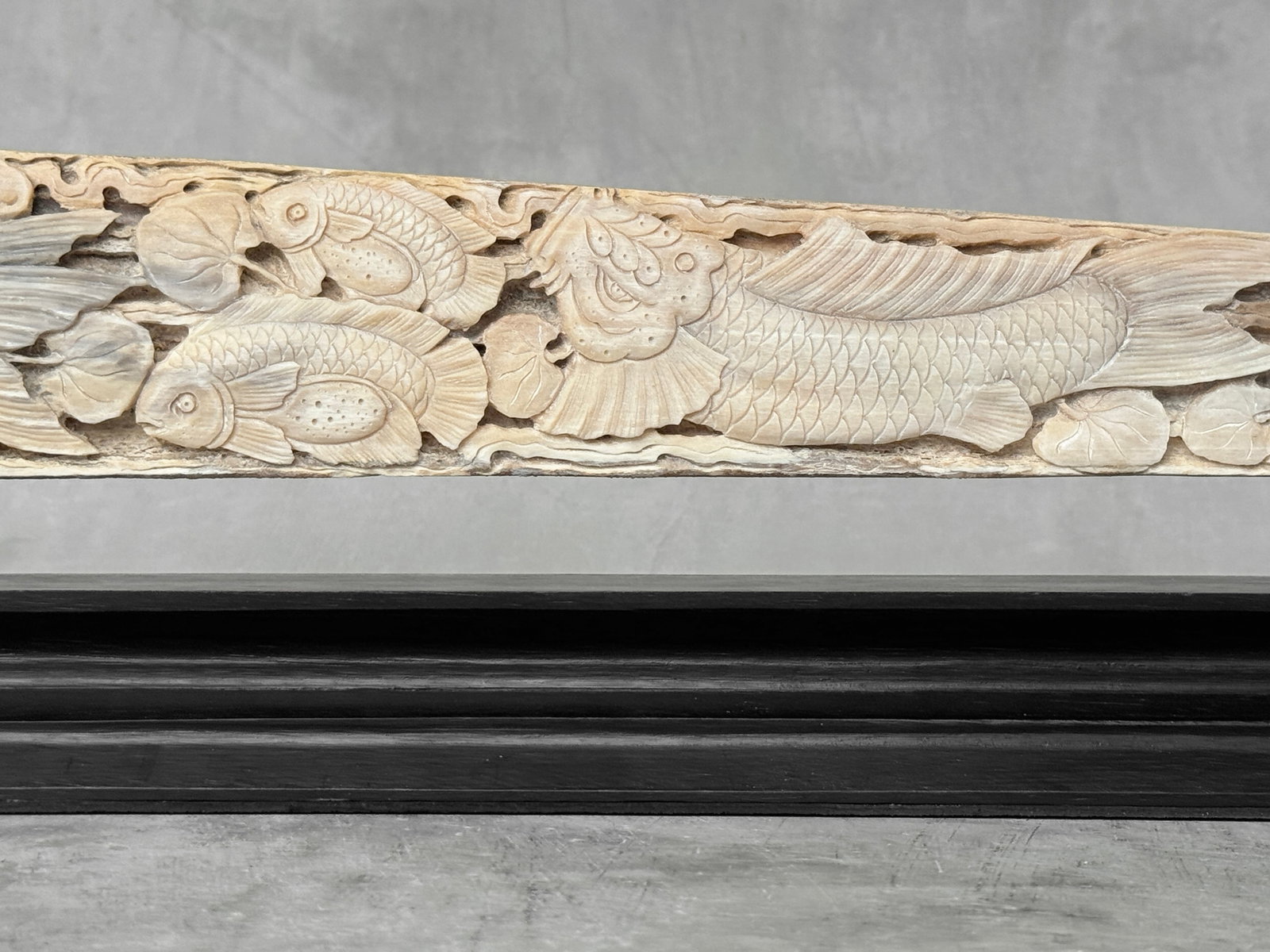 Stunning large carved swordfish tusk - Japanese koi motif - 7