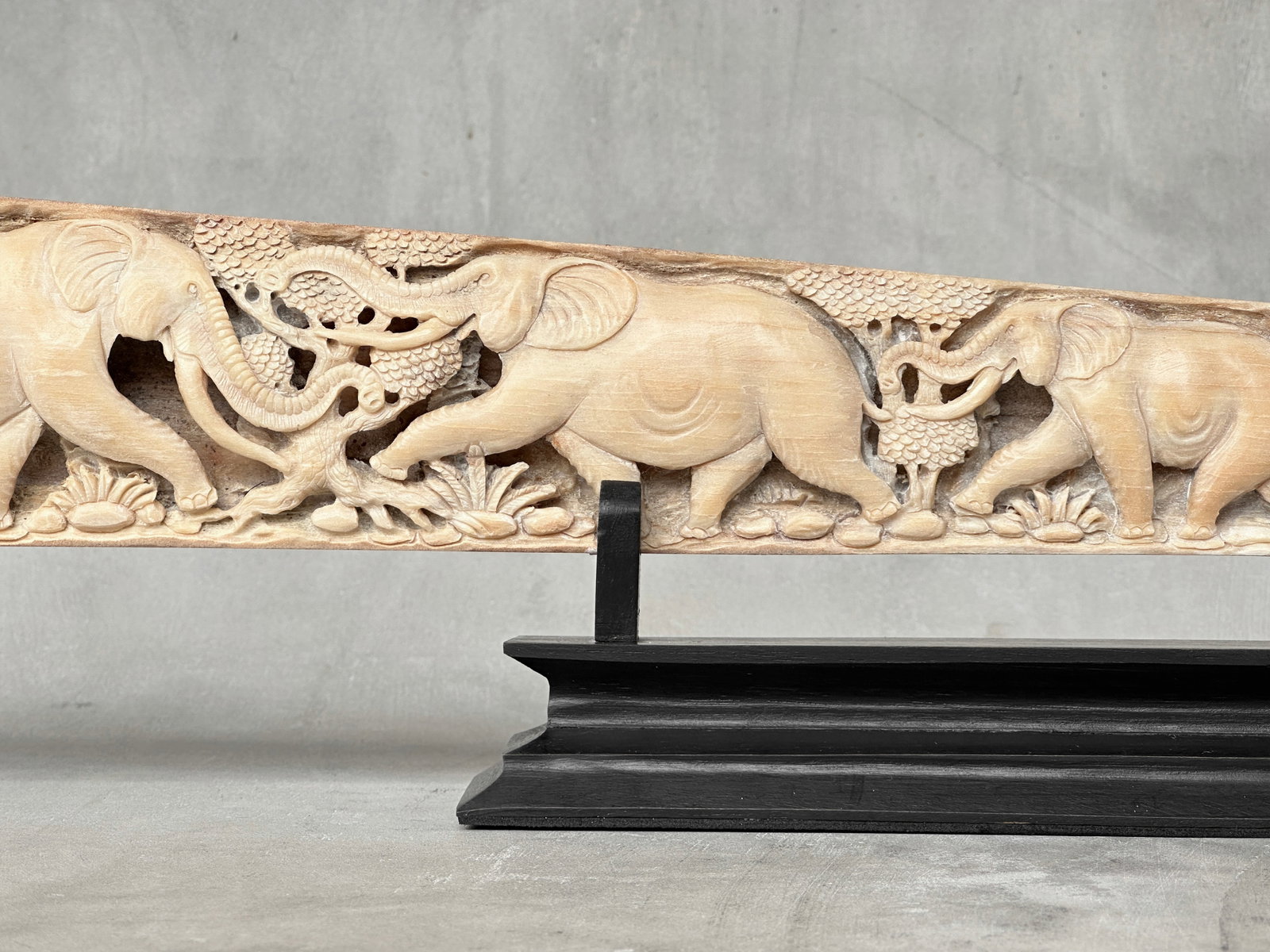 A stunning carved swordfish rostrum - Parade of Savannah elephants - 6