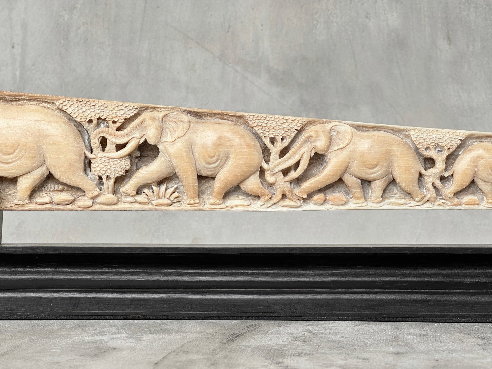A stunning carved swordfish rostrum - Parade of Savannah elephants - 7