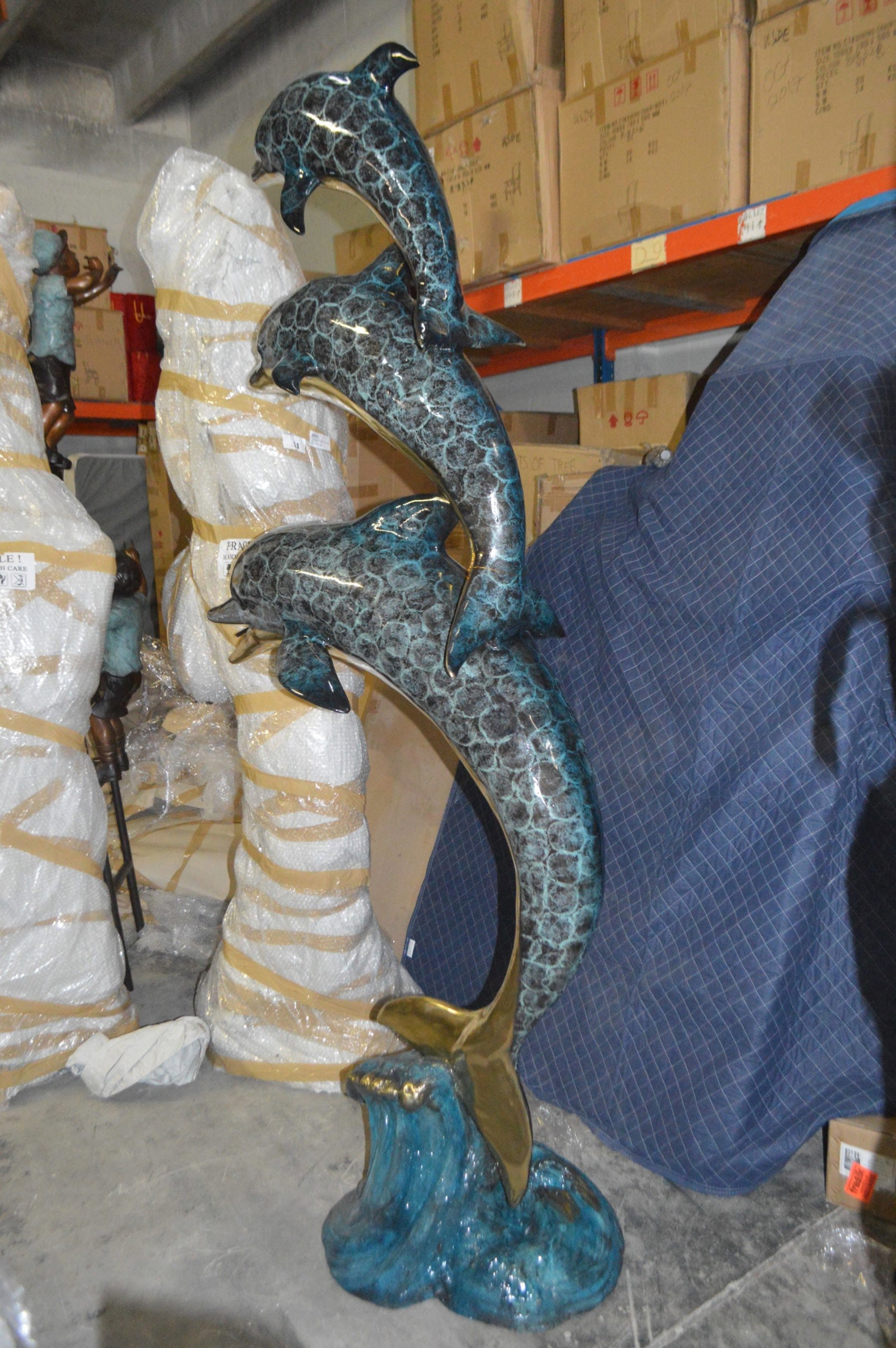 Three Dolphins Overreach Others Bronze Statue - Size: 28"L x 22"W x 89"H. - 12