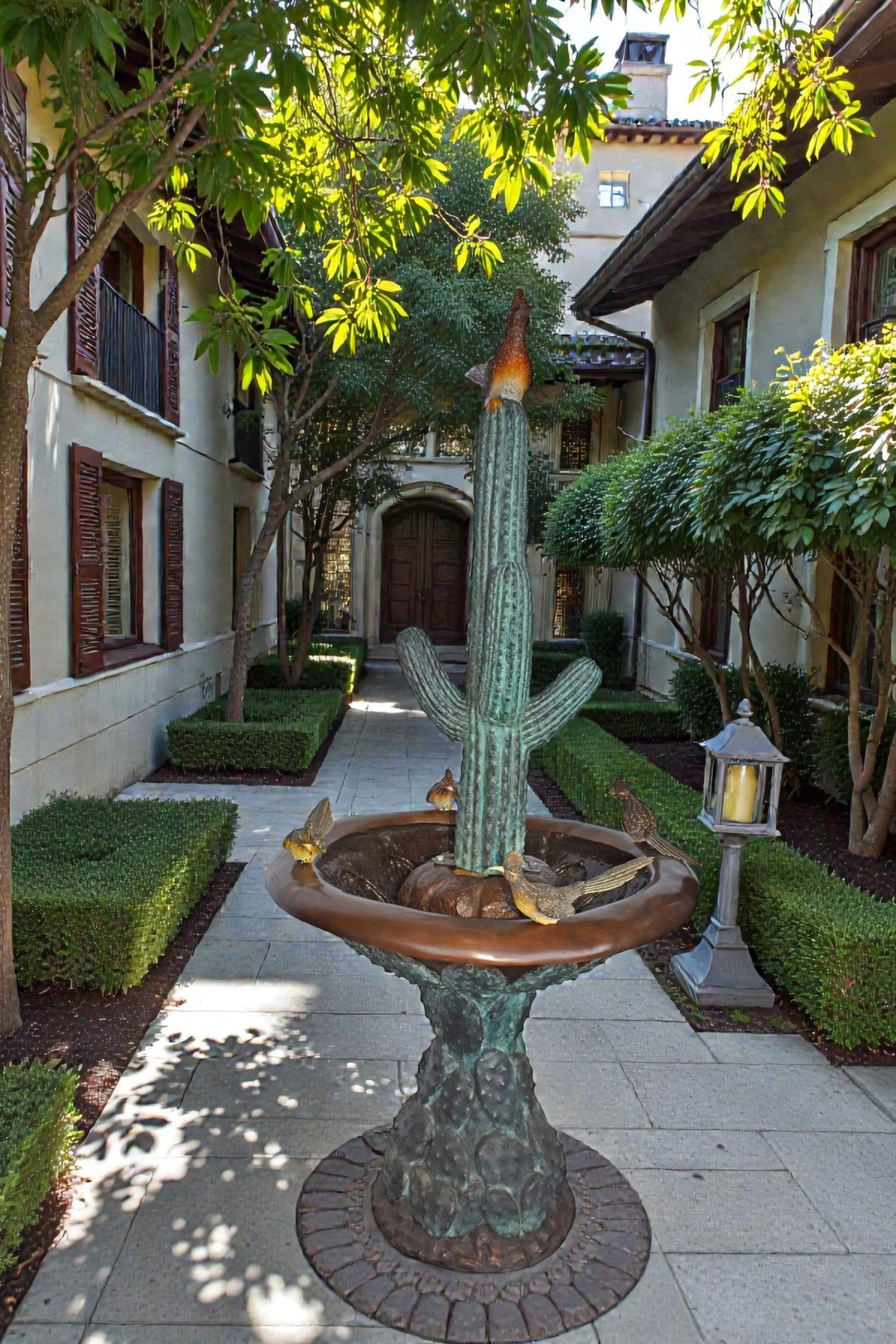 Birdbath With Five Roadunner Birds Bronze Statue - Size: 31" x 31" x 67"H - 4