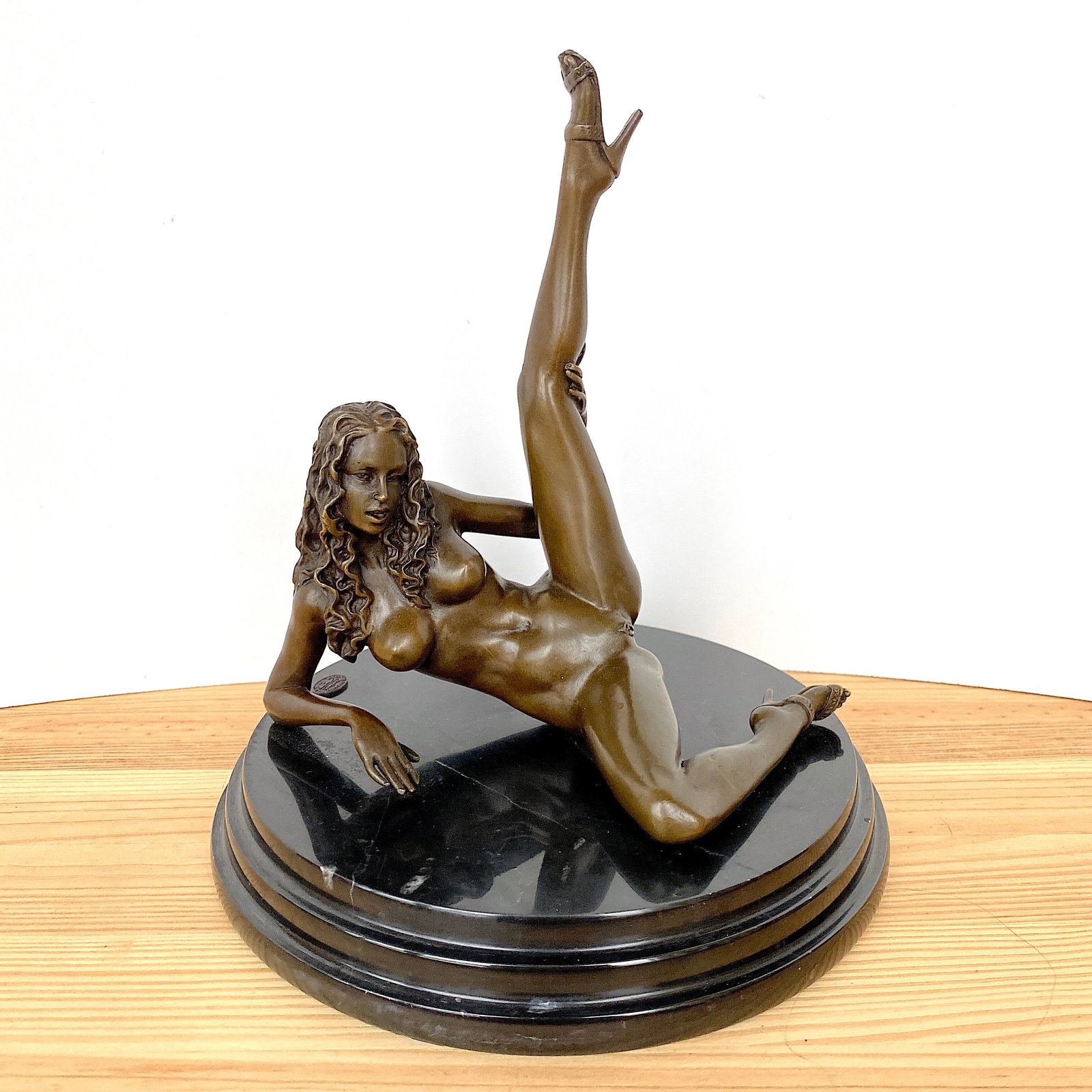 Signed Bronze Nude Girl Statue by Malchi: Title: Signed Bronze Nude Girl Statue by Malchi Maker:Malchi Origin: France Date/Period:Unknown Materials:Bronze Size:Size: 33 x 32 x 14 cm Description:Signed Bronze Nude Girl Statue by MalchiSize: