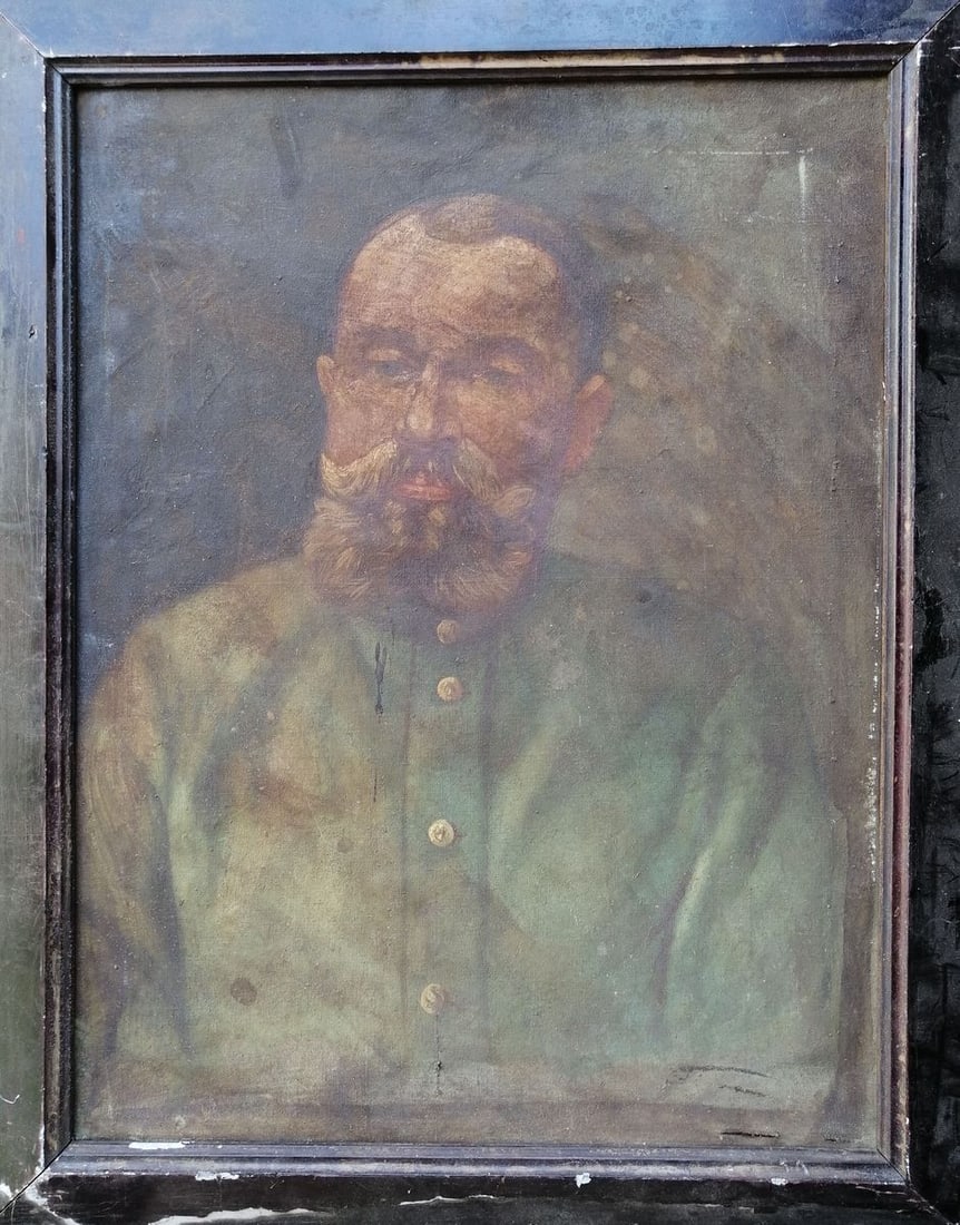 Oil painting Soldier portrait Unknown artist: No.1135 *** ABOUT THIS PAINTING *** * TITLE: "Soldier portrait" * ARTISTS: Unknown artist * SIZE: 57x44 cm/'22.44x17.32 inches' * MEDIUM: oil, canvas * HAND PAINTED: Original painting from our collect
