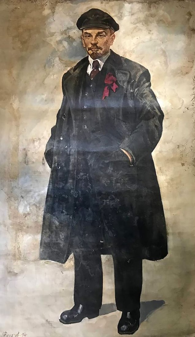 Oil painting Portrait of Lenin Filatov Konstantin Vladimirovich: There are a couple for this oil painting. You can buy one or buy both. The last picture will show you how it looks in a pair. You can find one from us or let us know and we will send you the second on