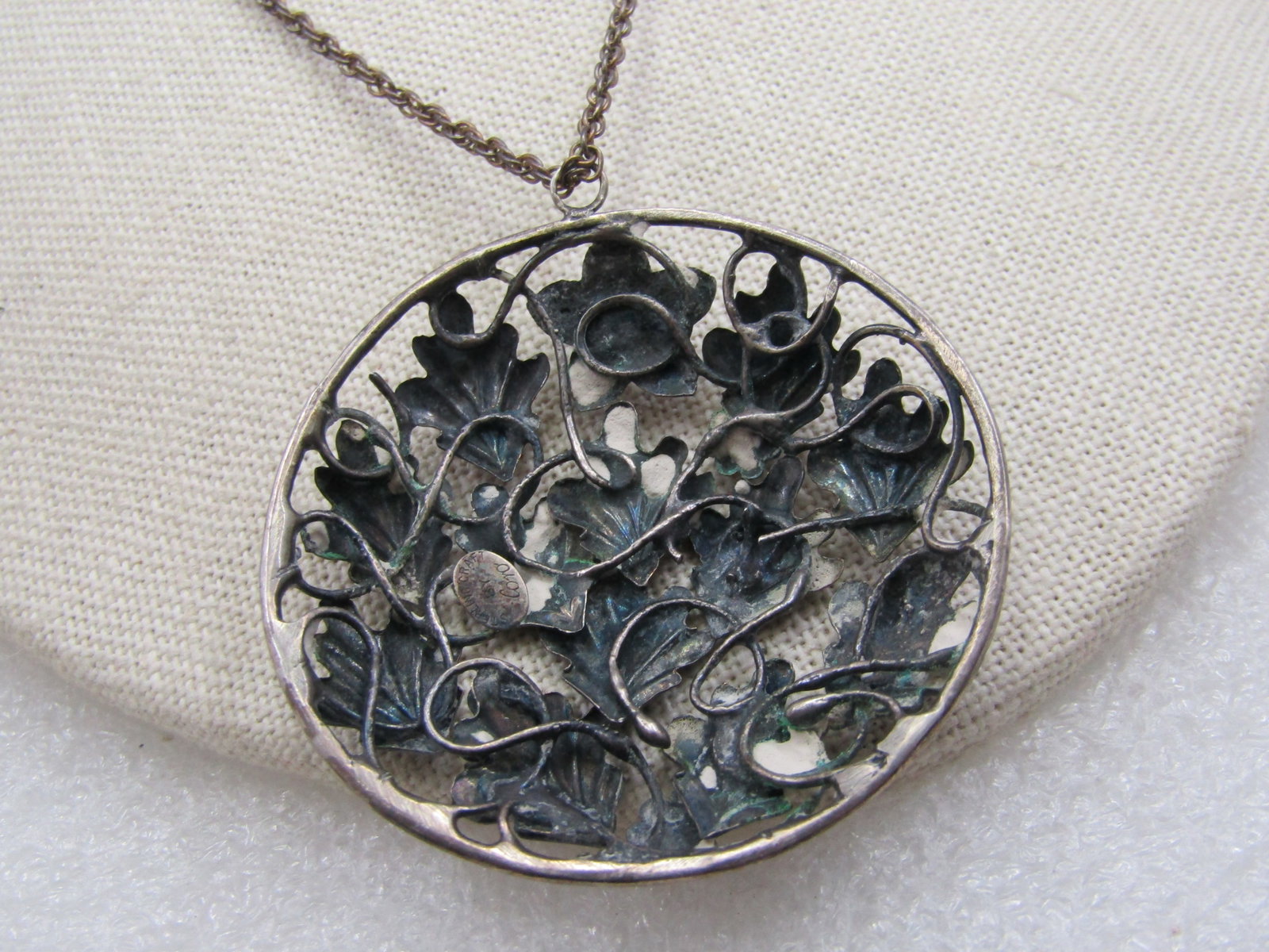 Vintage Sterling Coro Open Domed Leaf Necklace on 18" Chain - 4