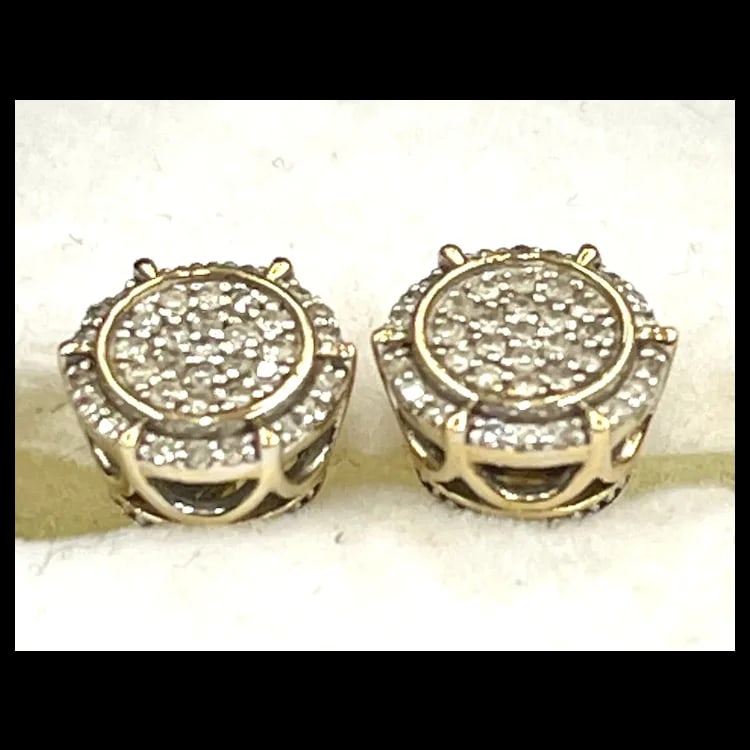 Estate 10k Gold Diamond Screw Back Pieced Earrings - 7