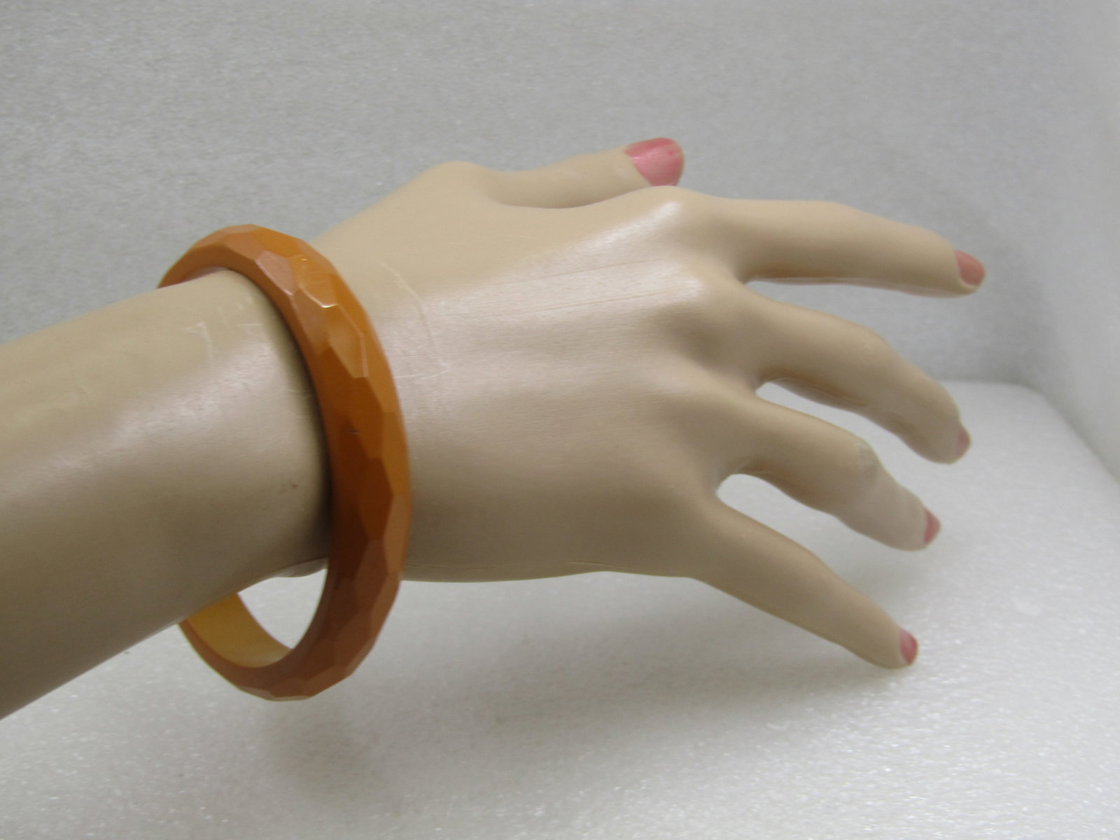 Vintage Tan Faceted Plastic Bangle Bracelet. 7.75" - 6