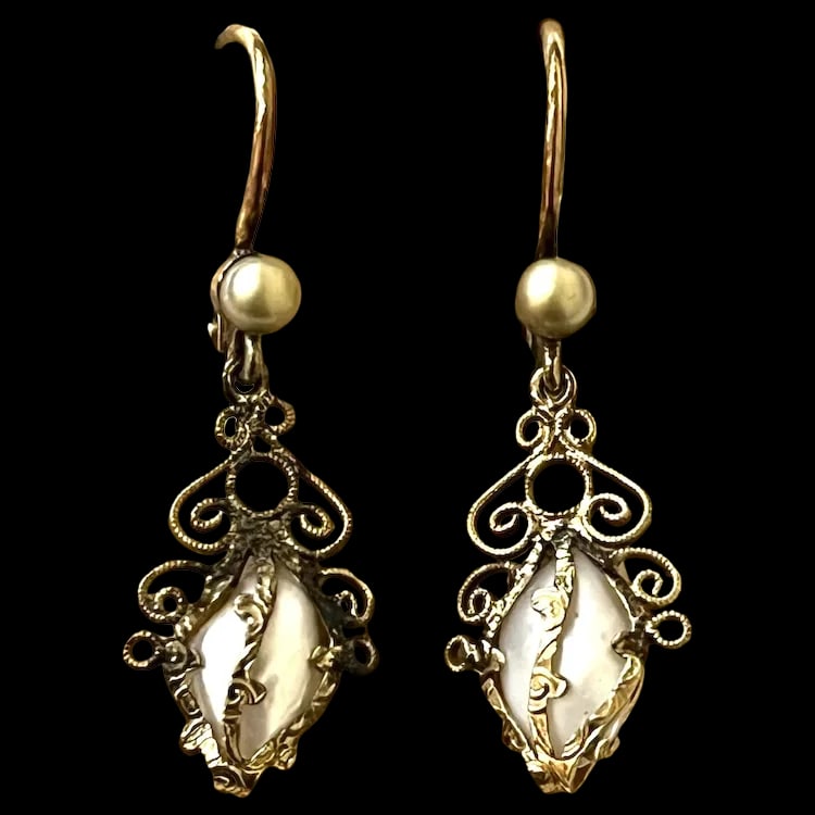 Antique Filigree 9k Gold Seed Pearl Earrings with Original Note: Antique Filigree 9k Gold Seed Pearl Earrings with Original NoteHallmarked: 9kWeighs: 1.6 grams Measures Approx: 1.25 inches length Antique Hallmarked: 9k Weighs: 1.6 grams Measures Approx: 1.25 inches