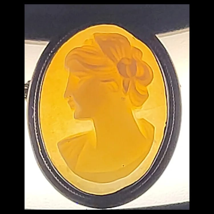 Vintage SilverCameo Pin/Pendant/Brooch Hallmarked 800 - 5