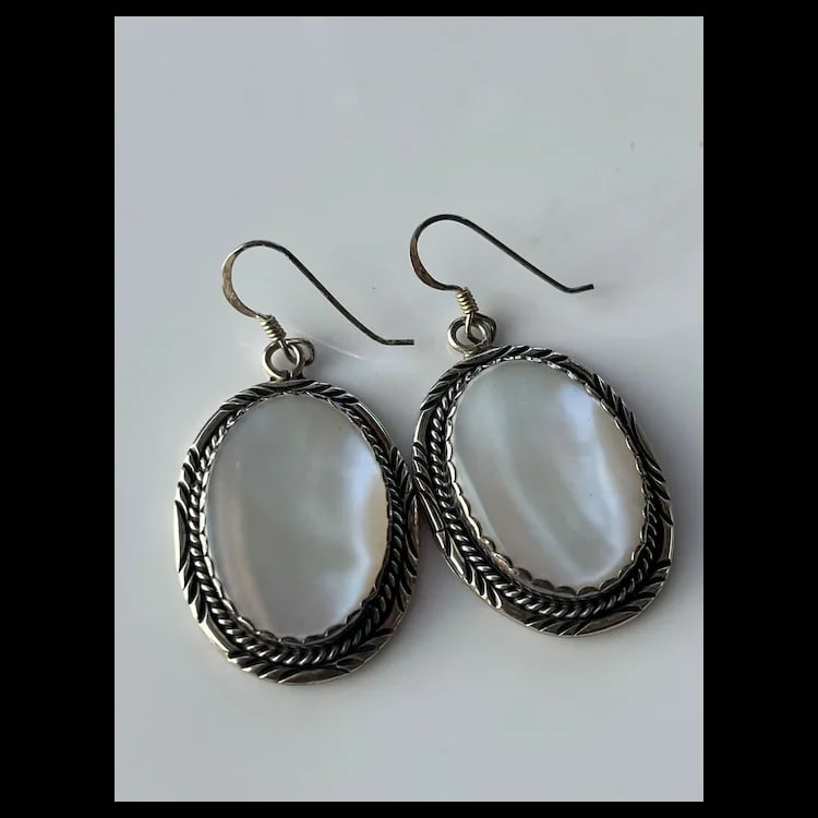 Large Vintage Sterling Silver EarringsHallmarked 925Sterling SilverWeighs 13.9 gramsMeasures 1 x 2 - 2