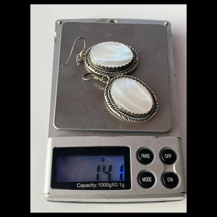 Large Vintage Sterling Silver EarringsHallmarked 925Sterling SilverWeighs 13.9 gramsMeasures 1 x 2 - 4