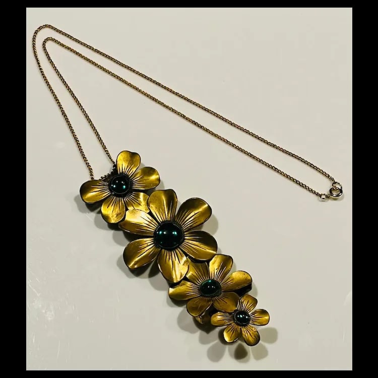 Estate Articulated Flower NecklaceMetalWeighs 32 gramsMeasures 22 inch chain Flowers 4 x3 inches - 2