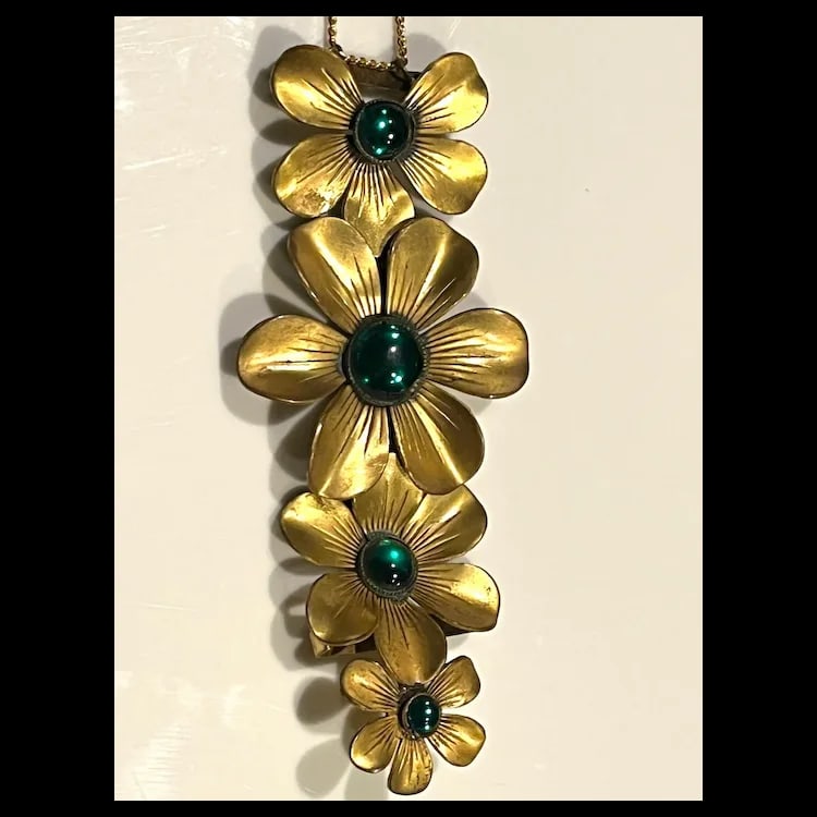 Estate Articulated Flower NecklaceMetalWeighs 32 gramsMeasures 22 inch chain Flowers 4 x3 inches - 3
