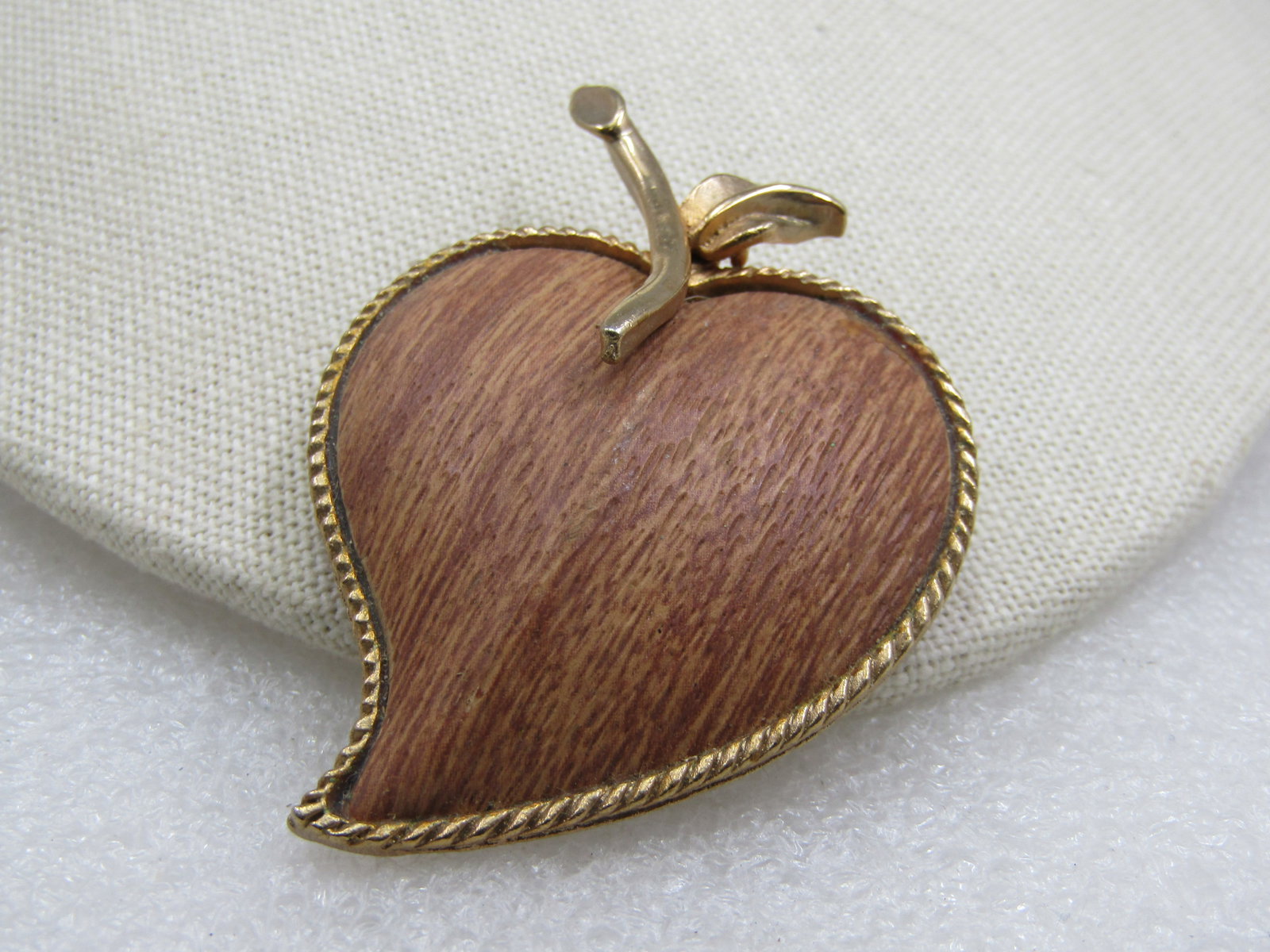 Vintage Wooden Heart Apple/Leaf Brooch, 2.5", 1960's - 3