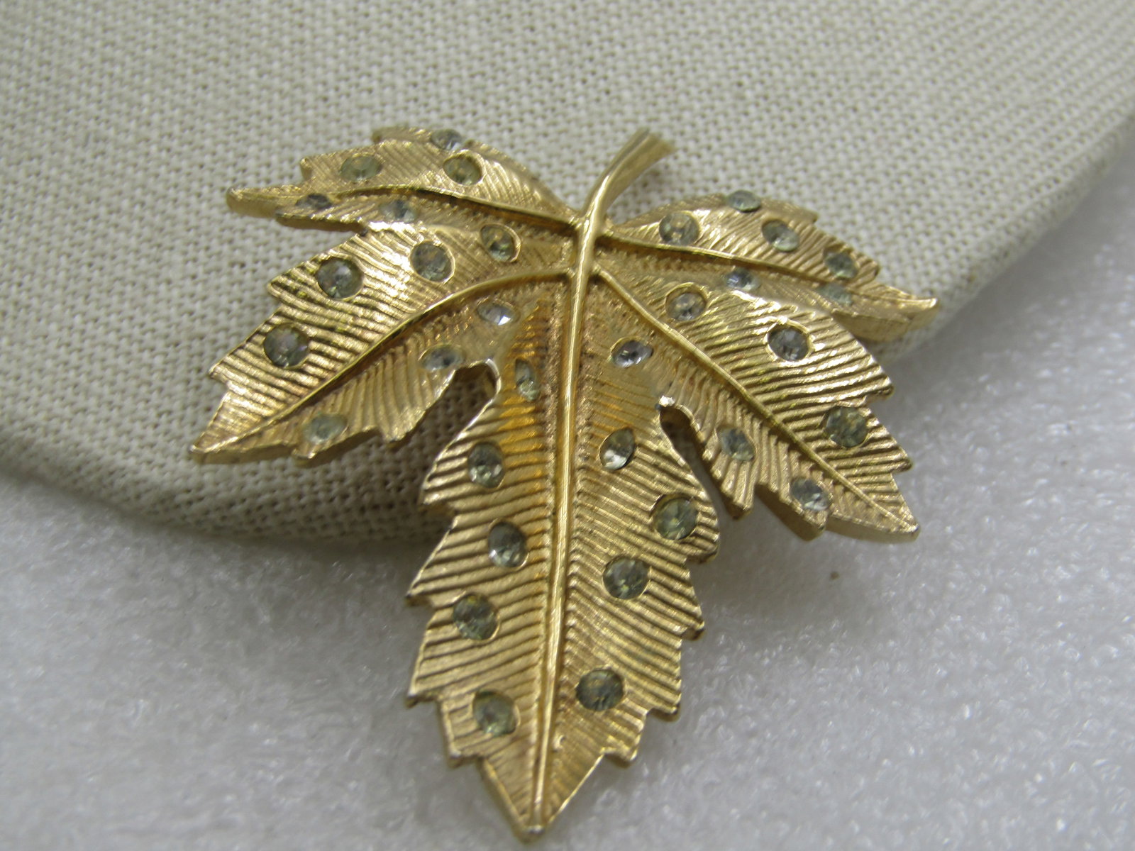 Vintage Gold Tone Rhinestone Leaf Brooch, 1960's - 3