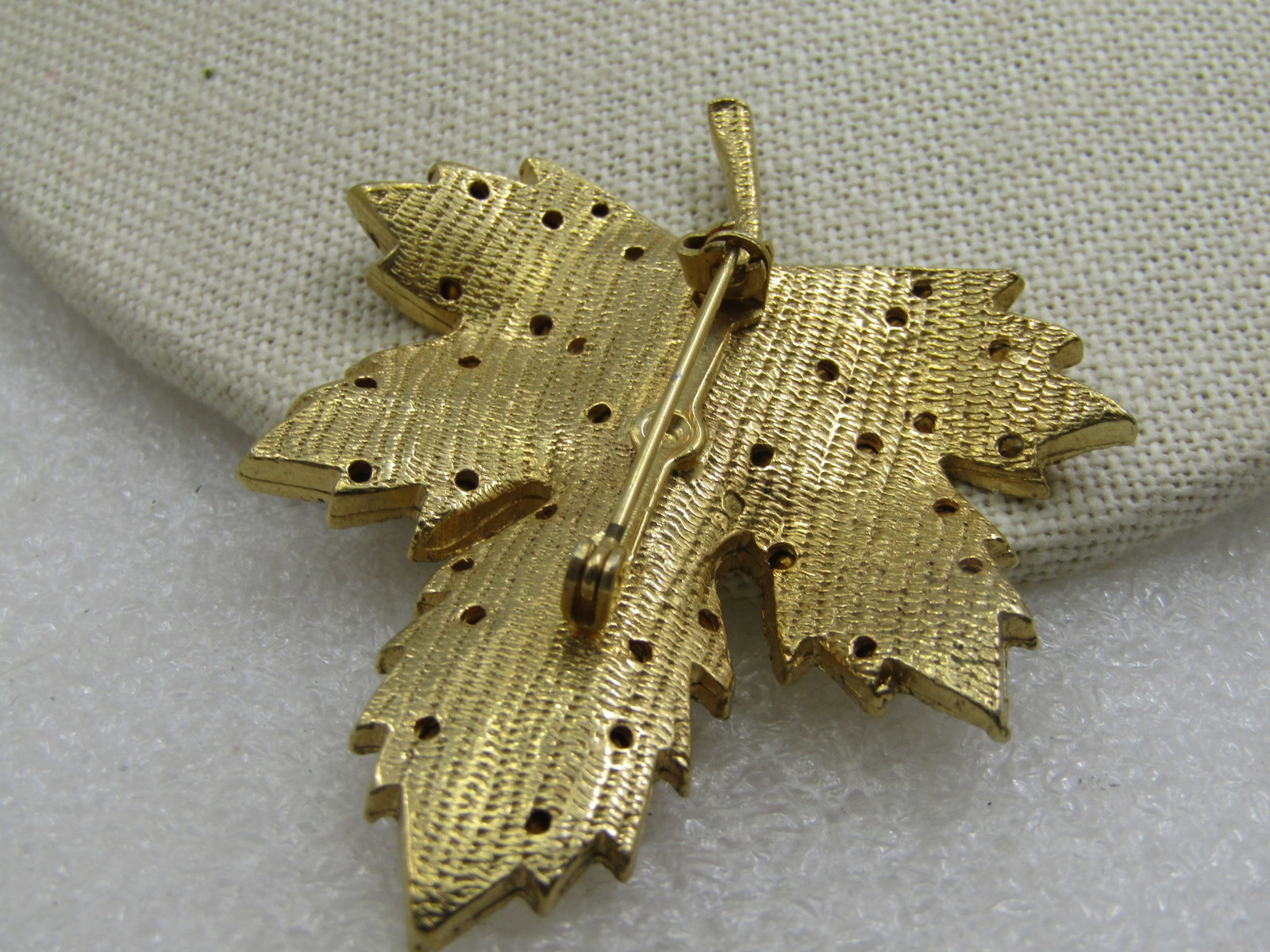 Vintage Gold Tone Rhinestone Leaf Brooch, 1960's - 5