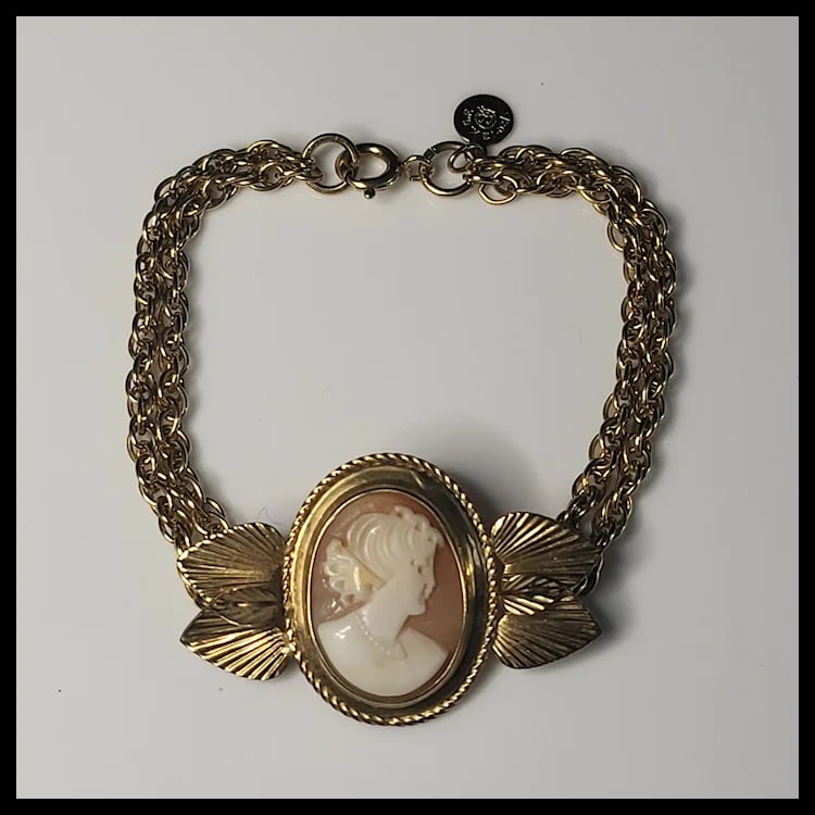Vintage 12k Gold Filled Cameo C.C. Bracelet Hallmarked 1/20-12k G.F. C.C. - 2