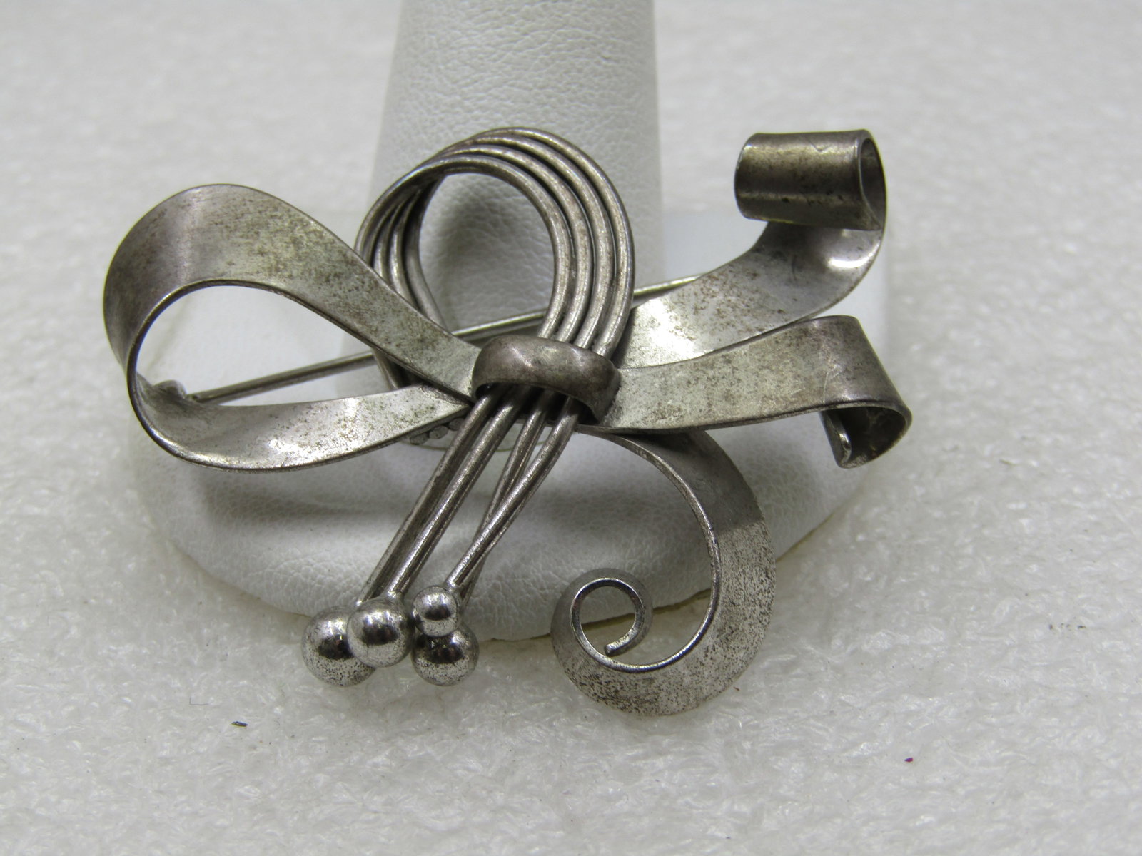 Vintage Sterling Mid-Century Mod Looped Bow Brooch, 2" by 1.75" - 3