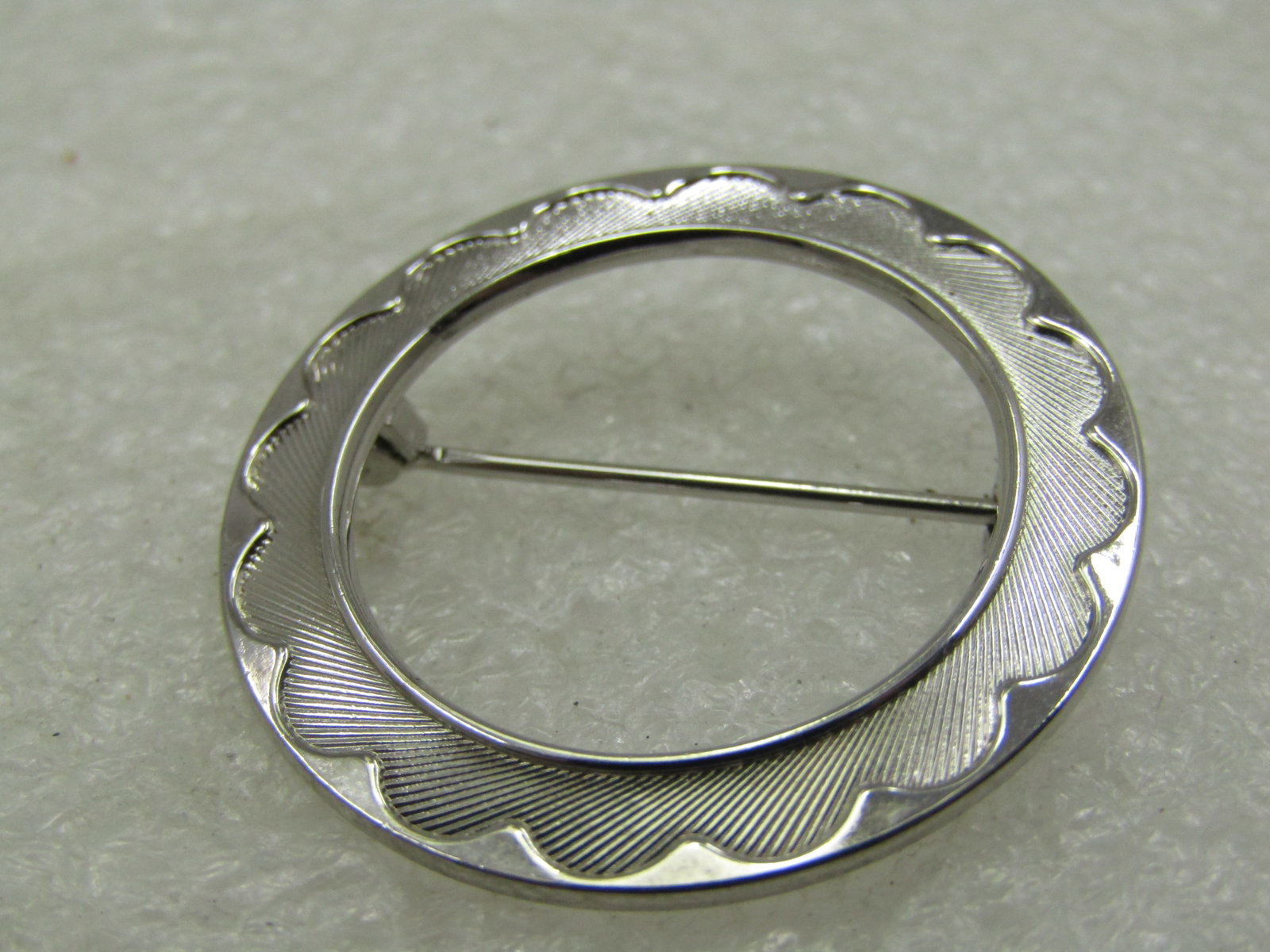 Vintage Scalloped Circle Brooch, 1.25", 1960's - 3