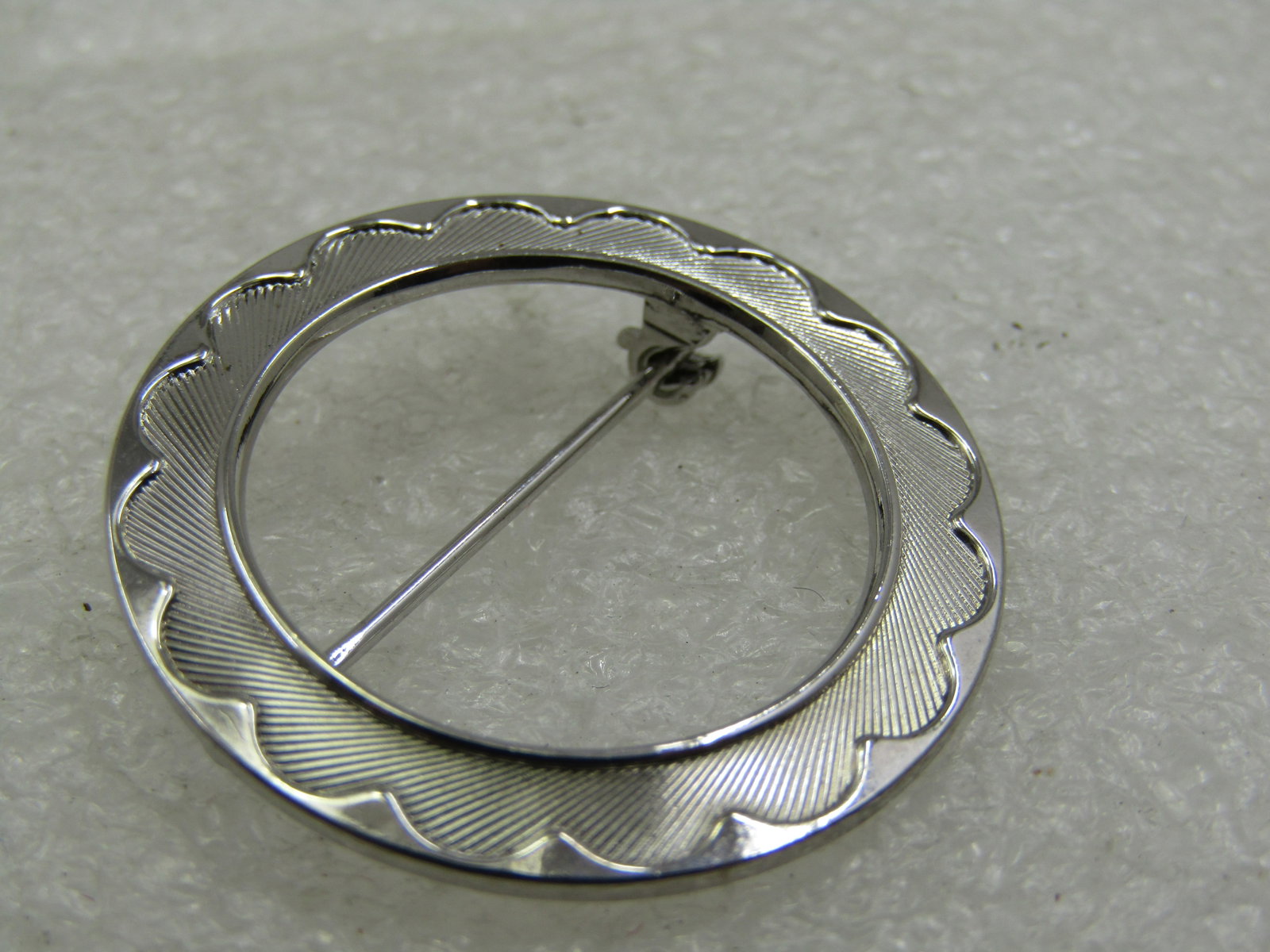 Vintage Scalloped Circle Brooch, 1.25", 1960's - 4