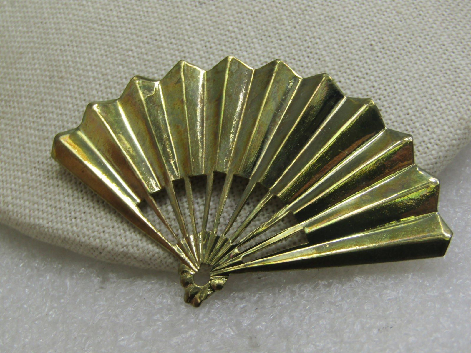 Vintage Gold Tone Fan Brooch, 3" by 1.75", 1960's-1970's - 5