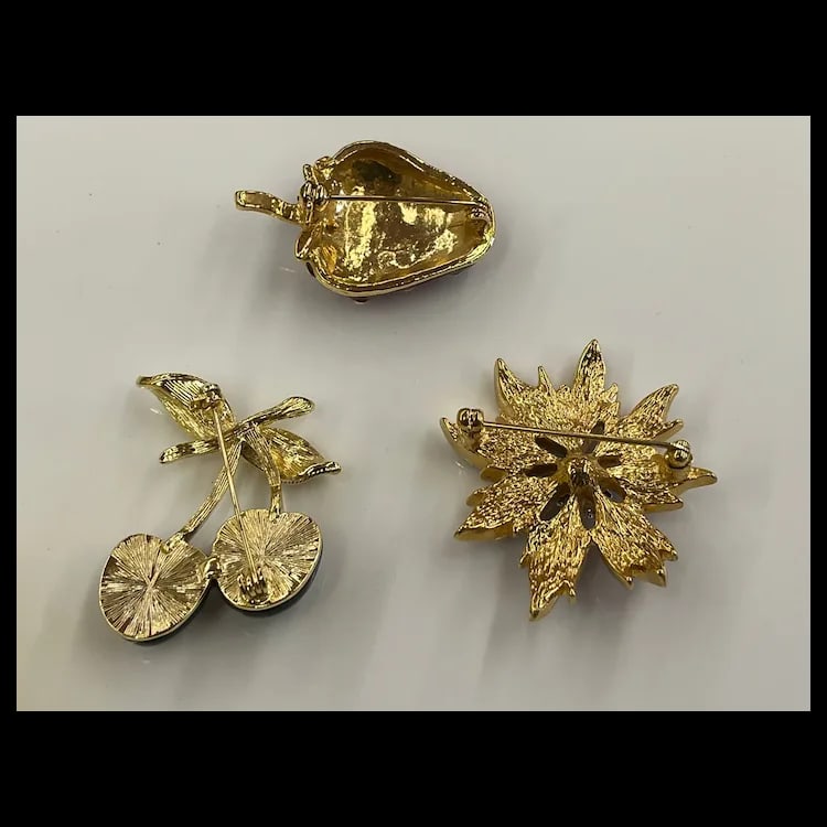 Vintage Lot of Brooches - 6