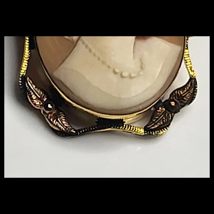 Vintage Van Dell Gold Filled Cameo Pin/Pendant/Brooch1 x 1.5 inchesTagged Cameos by Van Dell 1/20-12 - 4