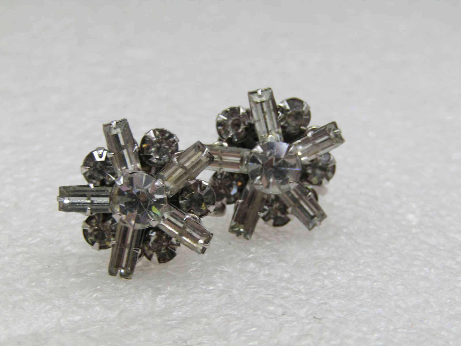 Vintage Rhinestone Baguette Tiered Earrings, Screwback, 1950's-1960's - 3