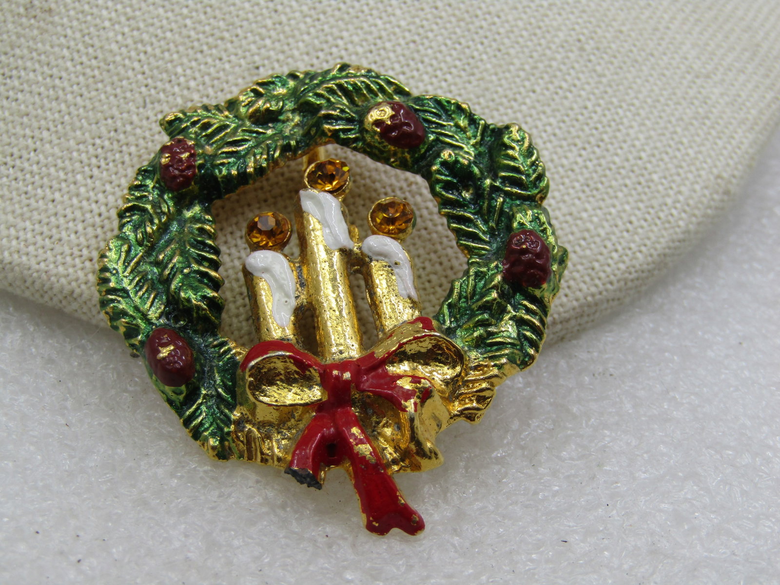 Vintage Christmas Pine & Candle Wreath Brooch, Enameled, 2" - 2
