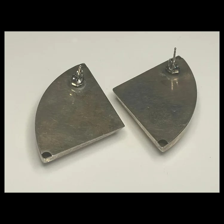 Vintage Sterling Silver Oversized Triangle Earrings Sterling SilverWeighs 13.3 gramsMeasures 1.25 x - 3